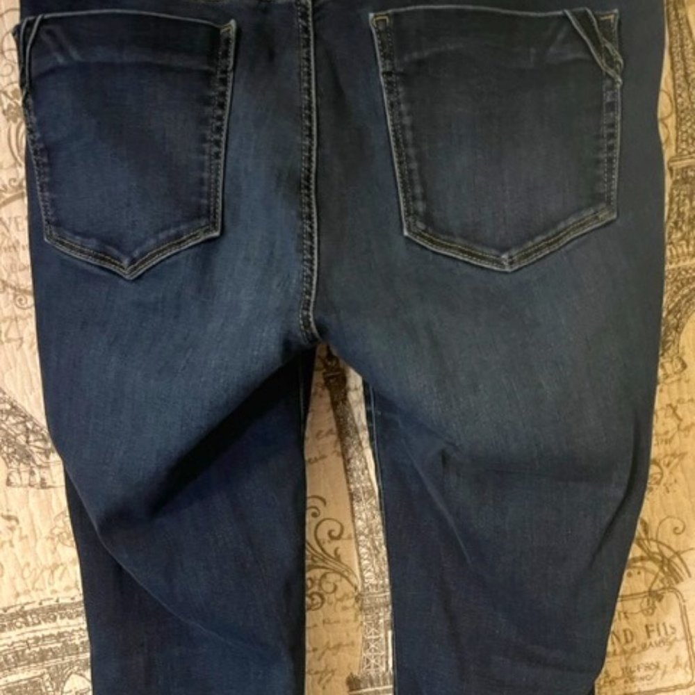 Comfortable Apt.9 Bootcut Jeans Size 14Short , Stretch waist!